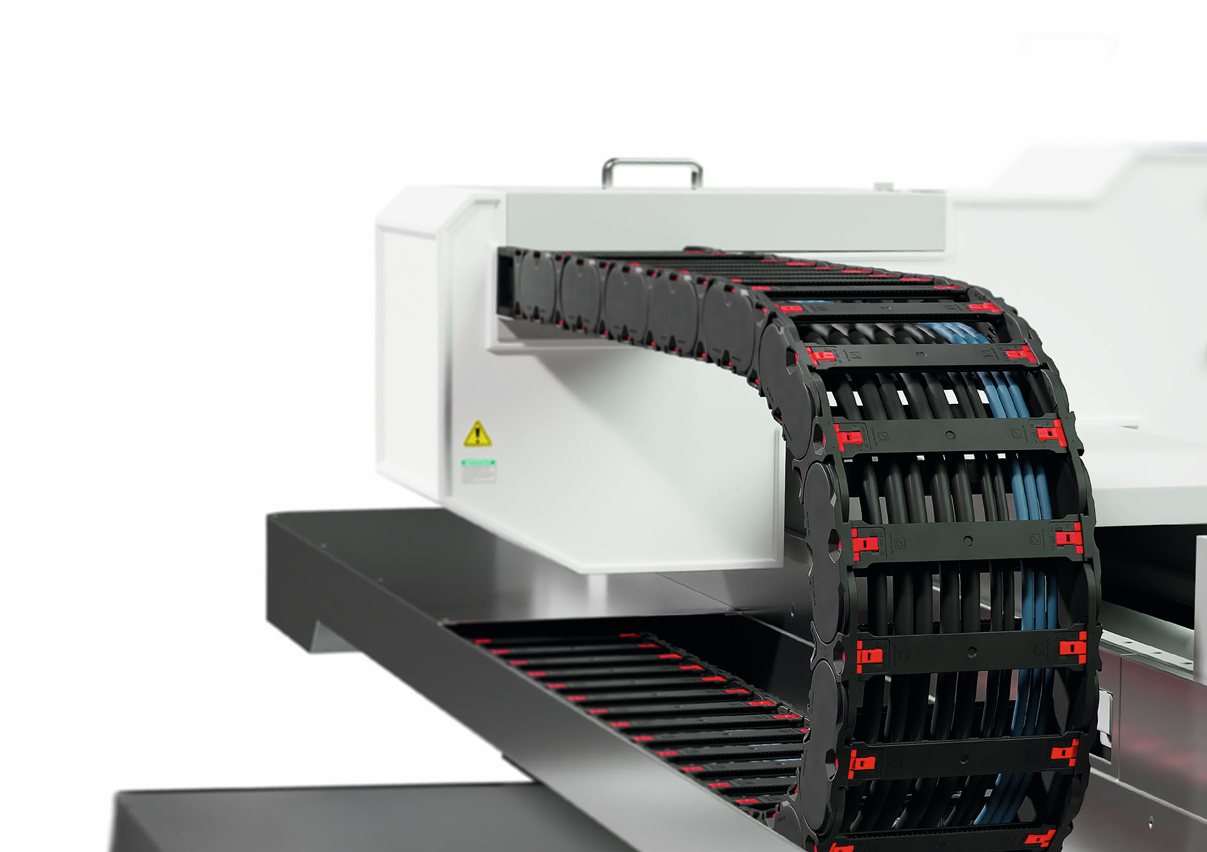 Energy chain on a machine